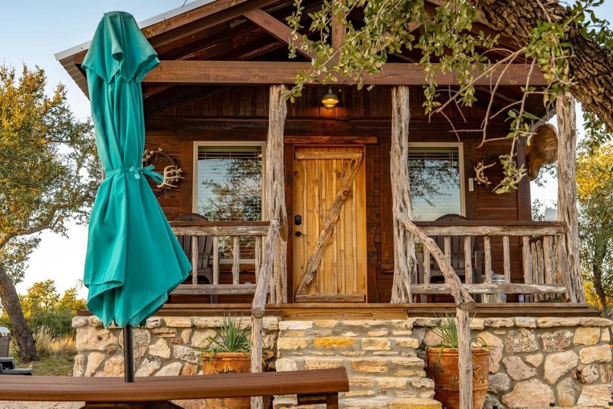 Rockin' R Ranch - 4 Cabins & Sleeps 10 Fredericksburg Exterior foto