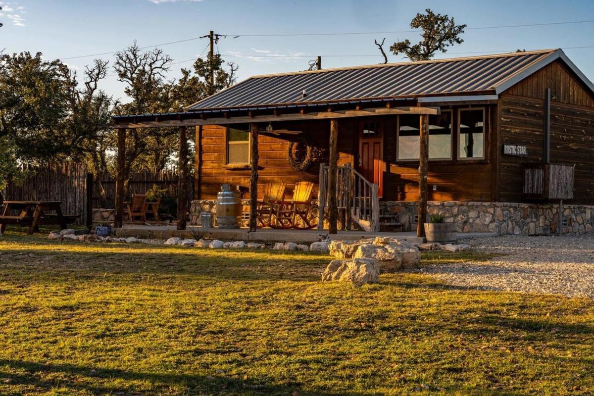 Rockin' R Ranch - 4 Cabins & Sleeps 10 Fredericksburg Exterior foto