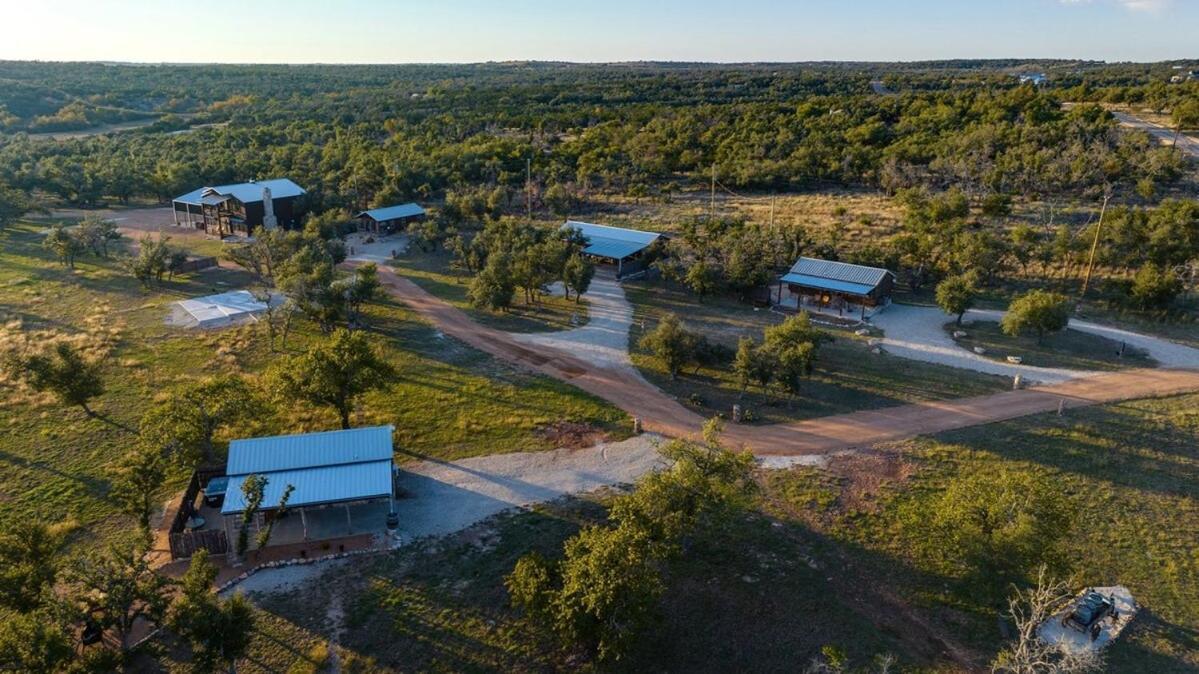 Rockin' R Ranch - 4 Cabins & Sleeps 10 Fredericksburg Exterior foto