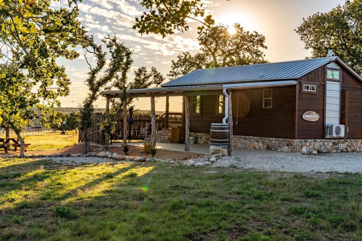 Rockin' R Ranch - 4 Cabins & Sleeps 10 Fredericksburg Exterior foto